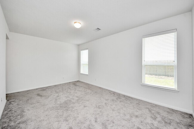 Building Photo - 1270 Glendora Dr