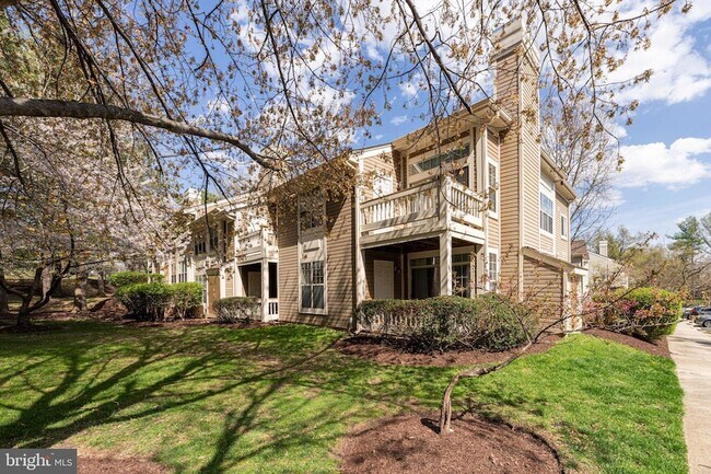 Building Photo - 5921 Barbados Pl