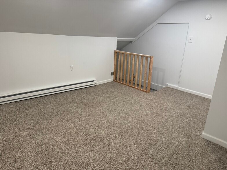 Building Photo - 710 Walnut St