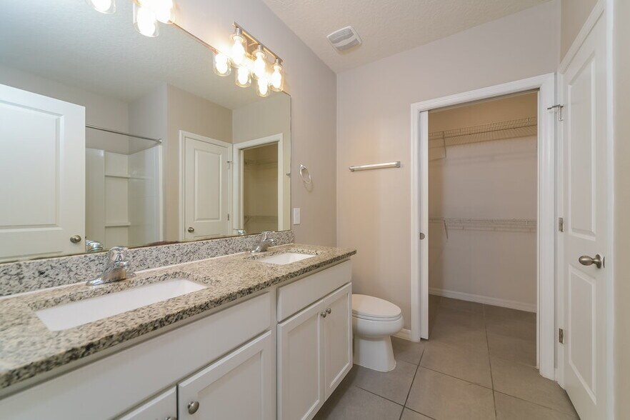 Building Photo - 651 Mercado Ct