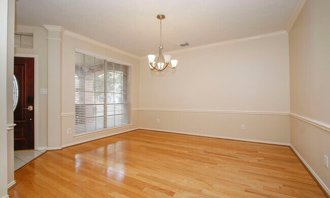 Building Photo - 16207 Waiting Spring Cir