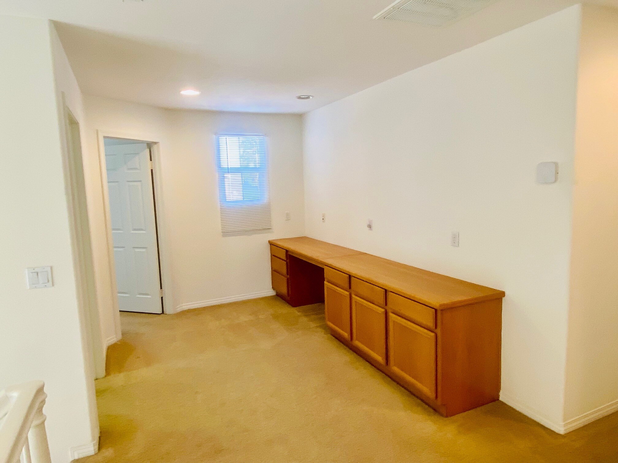 Building Photo - 2306 Cornflower Way