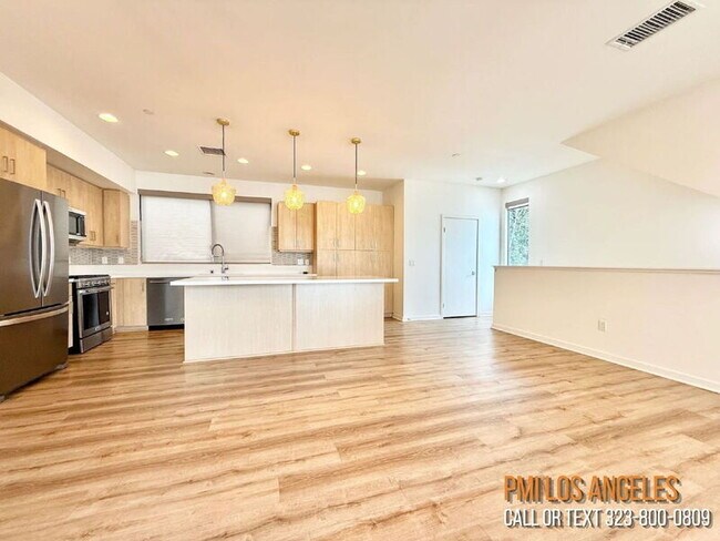 Building Photo - 10706 Octave Ln