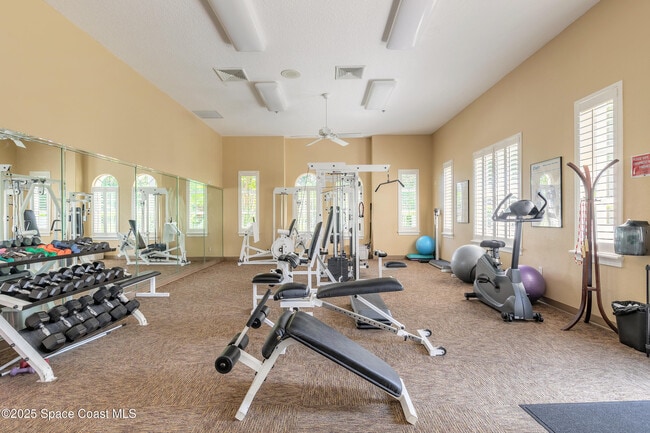 Building Photo - 1442 Areca Palm Dr