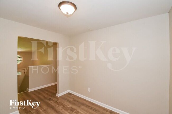 Building Photo - 24 Arbor Way