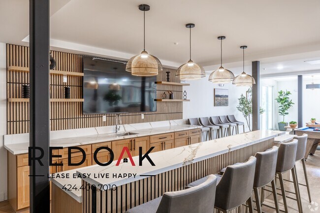 Building Photo - 14526 Kittridge St