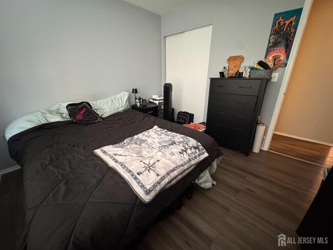 Building Photo - 337 Smithwold Rd