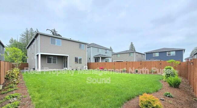 Building Photo - 3200 84th Dr NE