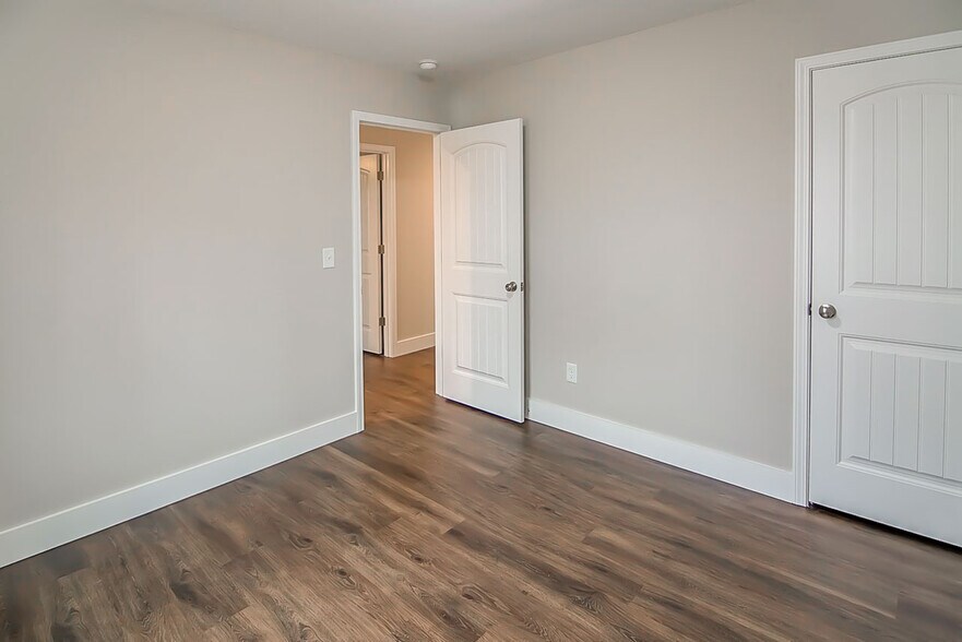 Bedroom 3 - 54 Creekside Ln