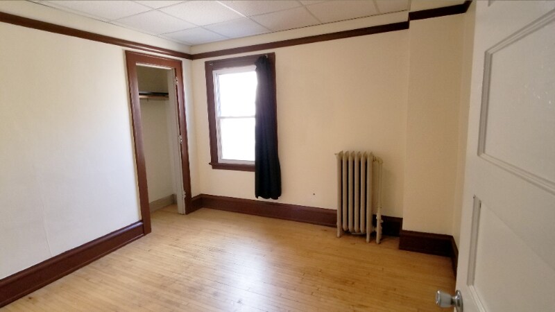 Building Photo - 1806 John Ave