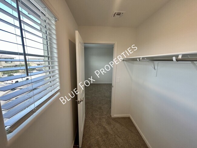 Building Photo - 6973 W Jadewood Ln