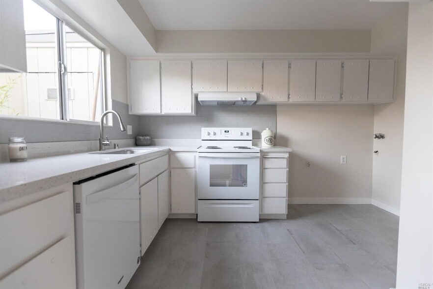Kitchen - 13B Oliva Dr