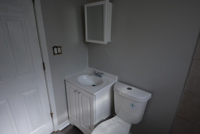 Building Photo - 10032 Regency Ct