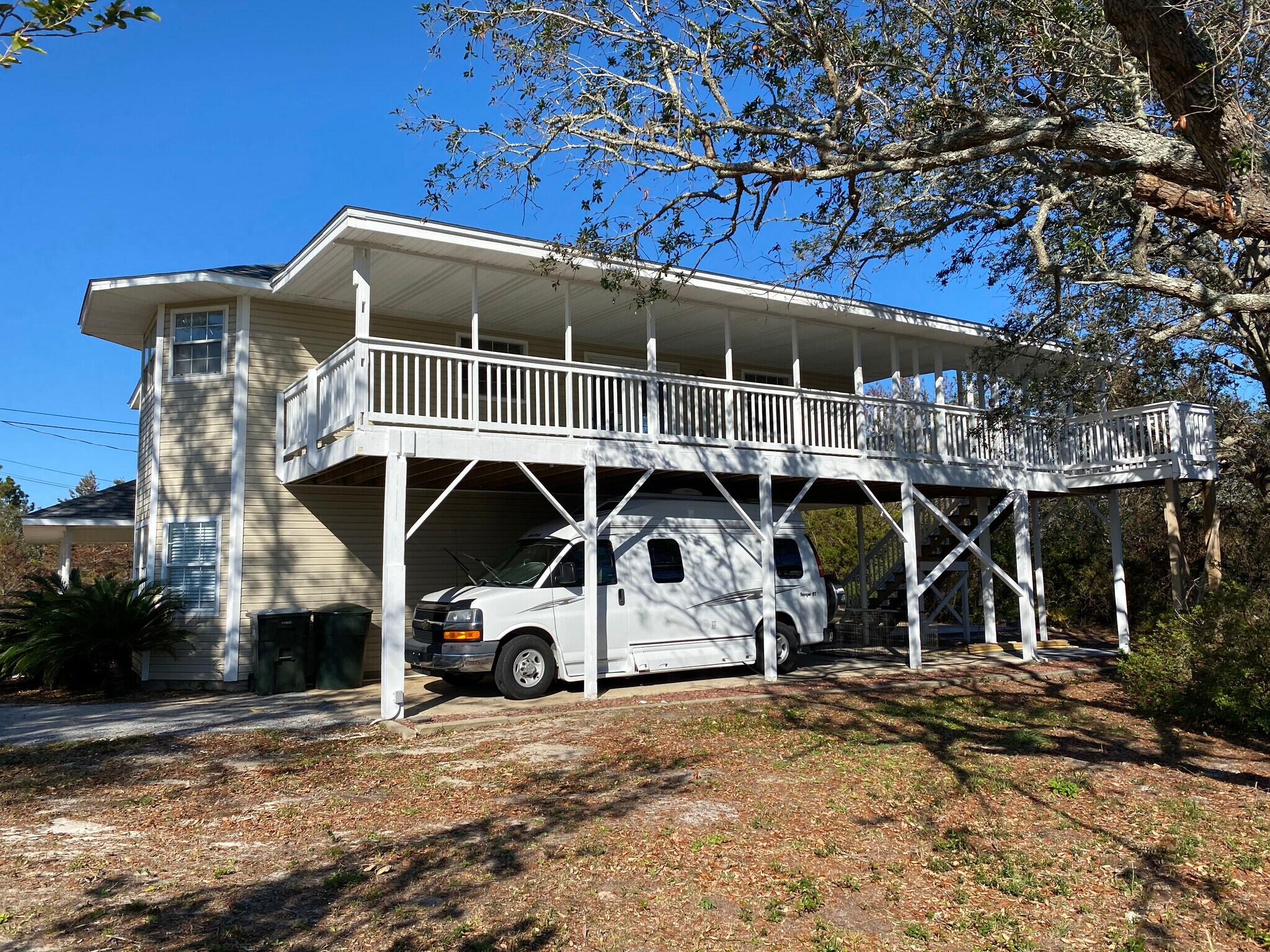 Building Photo - 5802 Monterey Ave