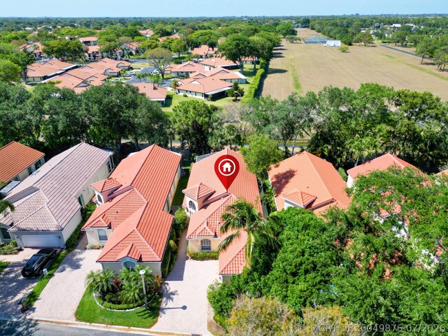 Building Photo - 5279 Brookview Dr