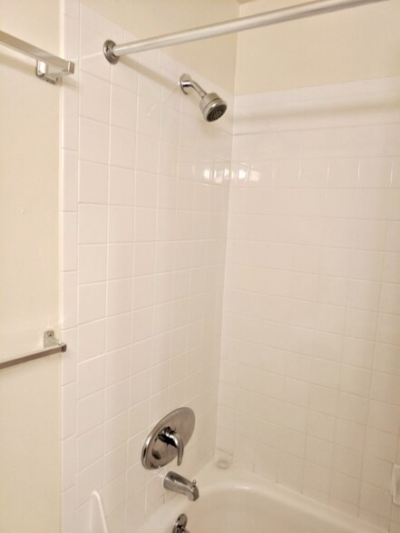 Building Photo - 3700 Quail St