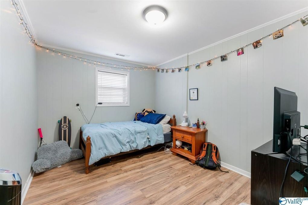 Building Photo - 623 E Tuscaloosa St