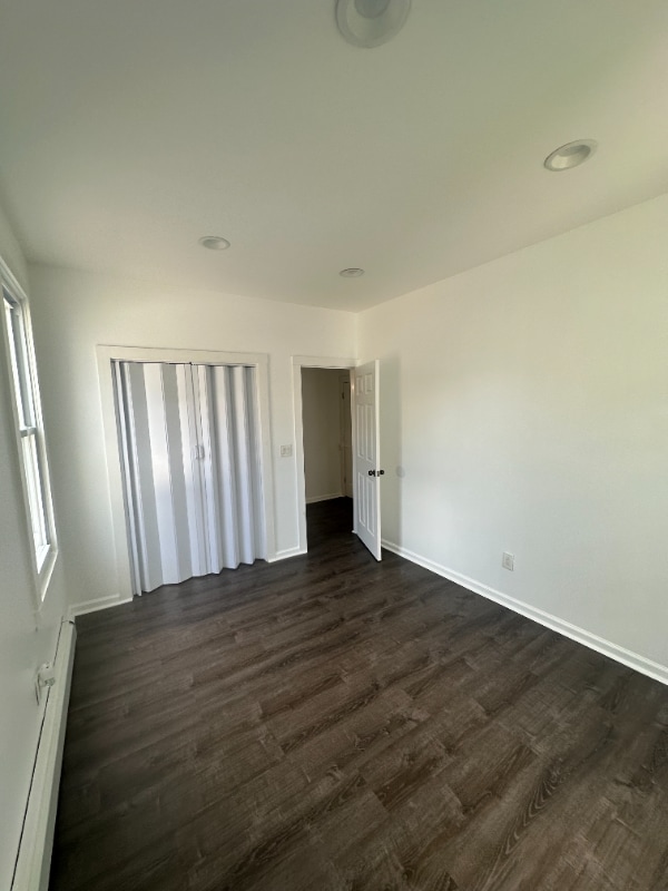 Building Photo - 41 Hinsdale Pl