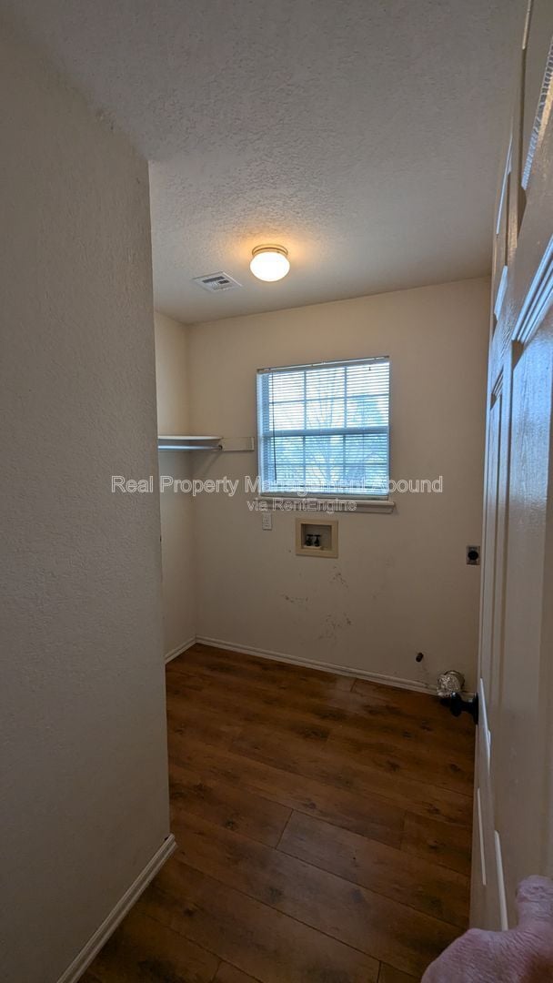 Building Photo - 1224 W 112th Dr S