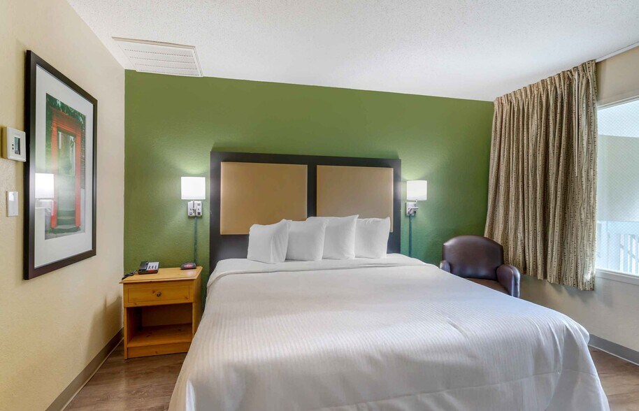 Building Photo - Furnished Studio-Nashville - Franklin - Co...