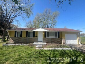 Building Photo - 10225 Lilac Ave