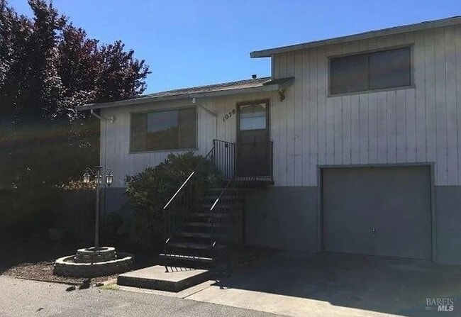 Building Photo - 1038 Juarez St