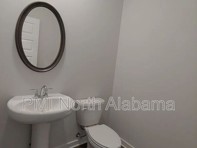 Building Photo - 6030 Barringer Ct