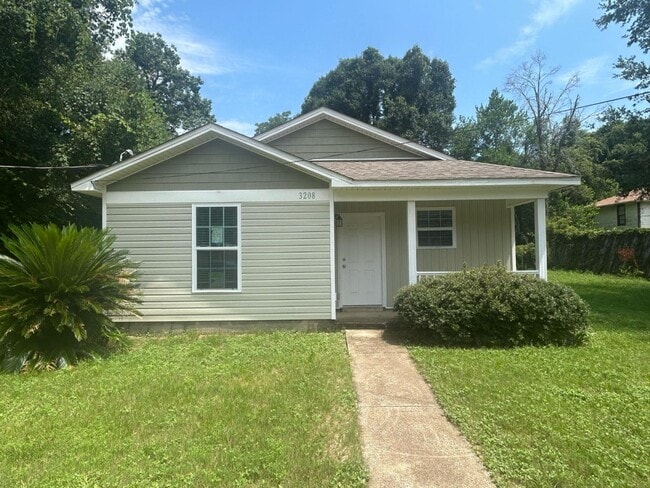 Building Photo - 3208 W Gadsden St