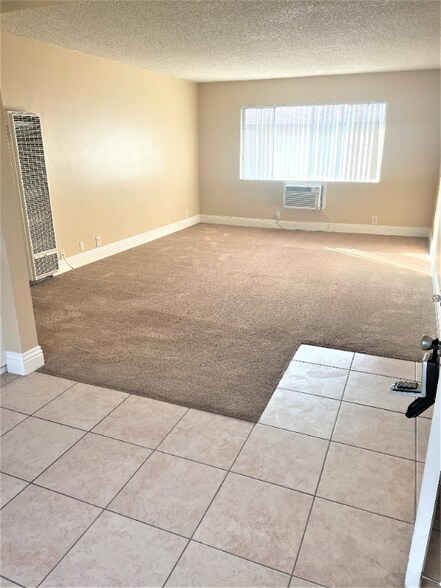 Building Photo - 550 Silverwood Ave