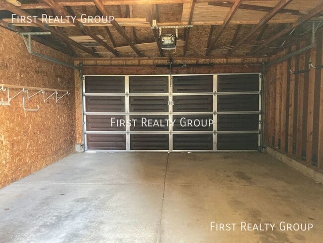 Building Photo - 1318 Lyons Rd