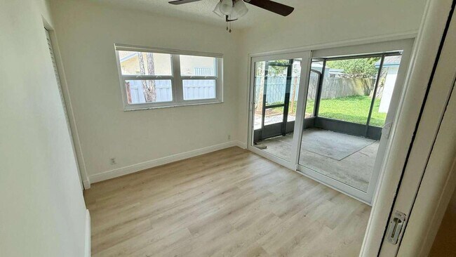 Building Photo - 7321 NW 38th Ct