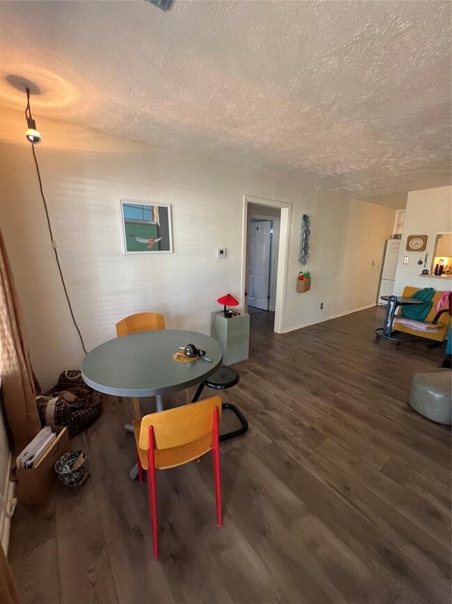 Building Photo - 5112 Martin Ave