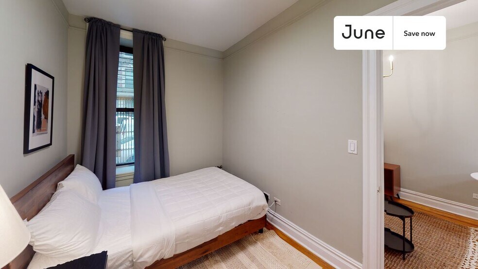 Building Photo - 15 W 107th St