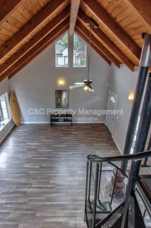 Building Photo - 1420 Munras Ave