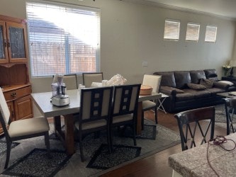 Building Photo - 5633 Ridgepoint Dr