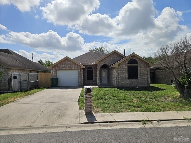Primary Photo - 12 Las Palmas Dr