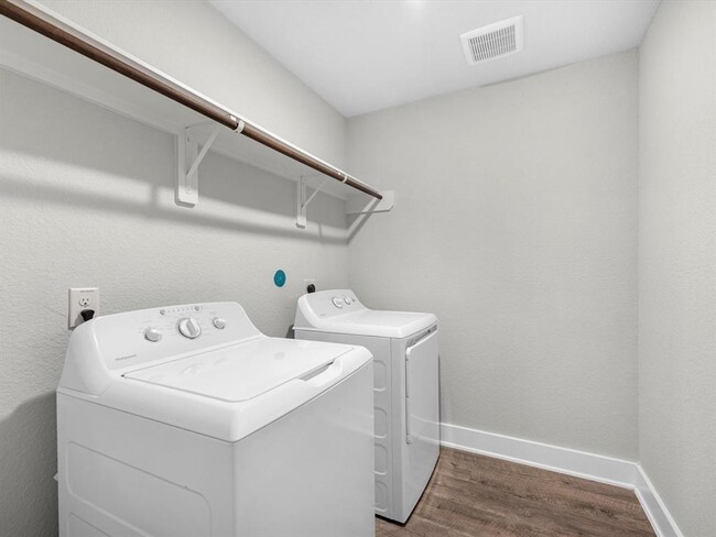Building Photo - 4420 Ibiza Ln