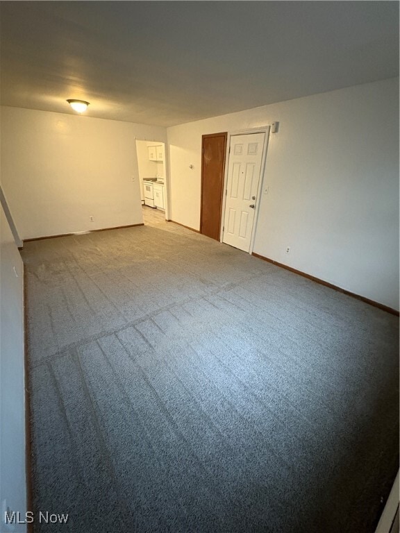 Building Photo - 3053 Hadley Ave