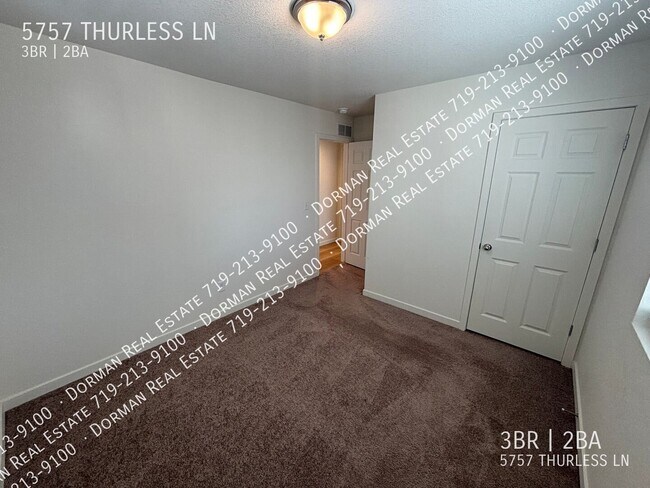 Building Photo - 5757 Thurless Ln