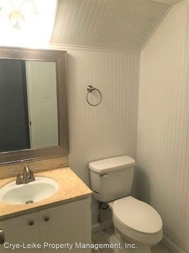 Building Photo - 2 br, 1.5 bath House - 5686 Quince Road # 1