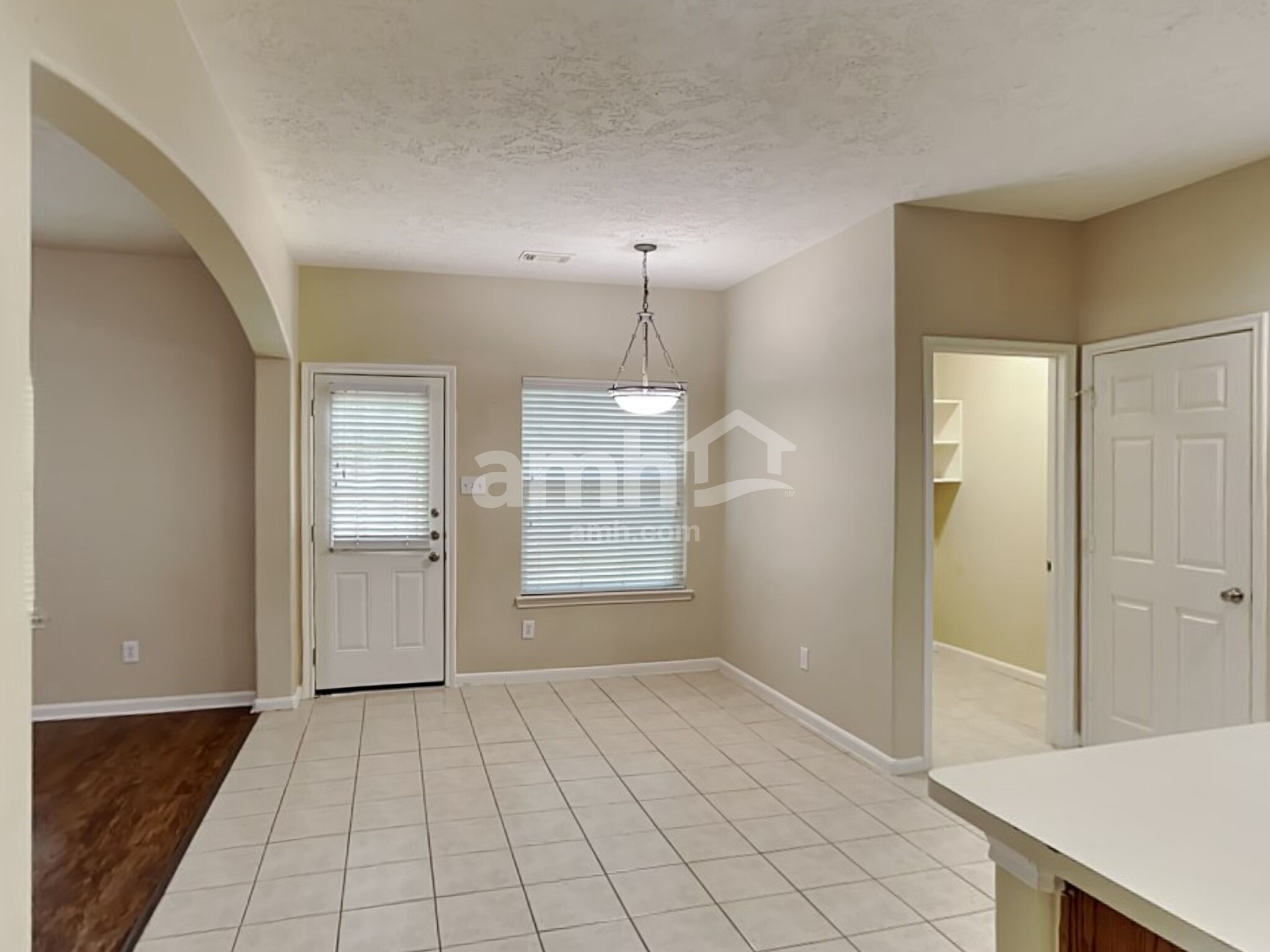 Building Photo - 2330 Colonial Springs Ln