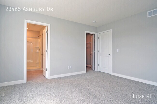 Building Photo - 23465 Ashbury Dr