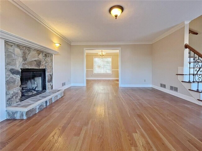 Building Photo - 2896 Landington Way NW