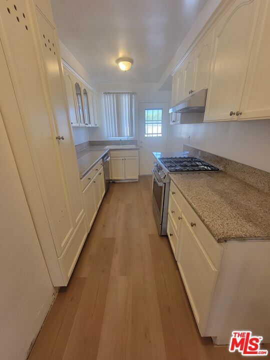 Primary Photo - 5306 Vantage Ave