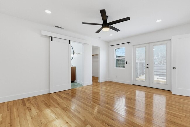 Building Photo - 4525 Saratoga Ave