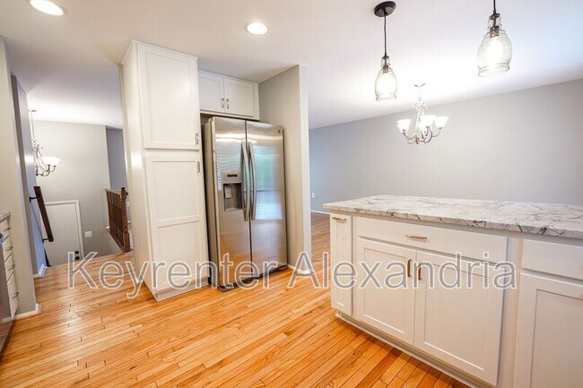 Building Photo - 5901 Beech Tree Dr