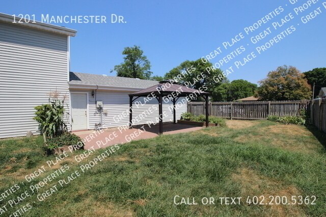 Building Photo - 1201 Manchester Dr