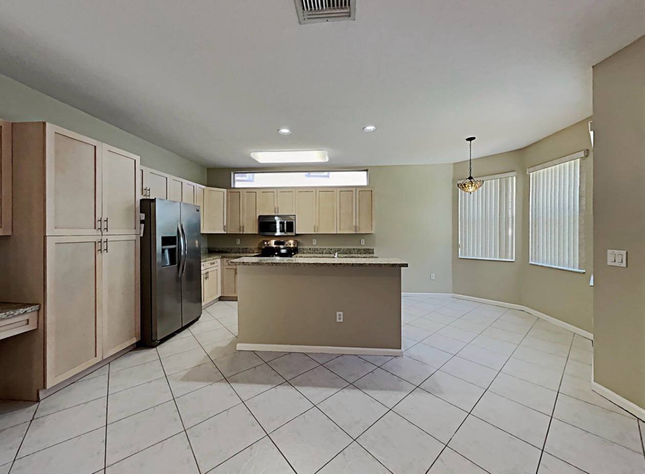 Building Photo - 17113 SW 49th Pl