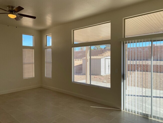 Building Photo - 2252 Bridle Wreath Ln
