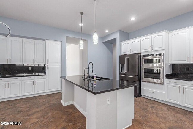 Building Photo - 1842 E Kaibab Dr